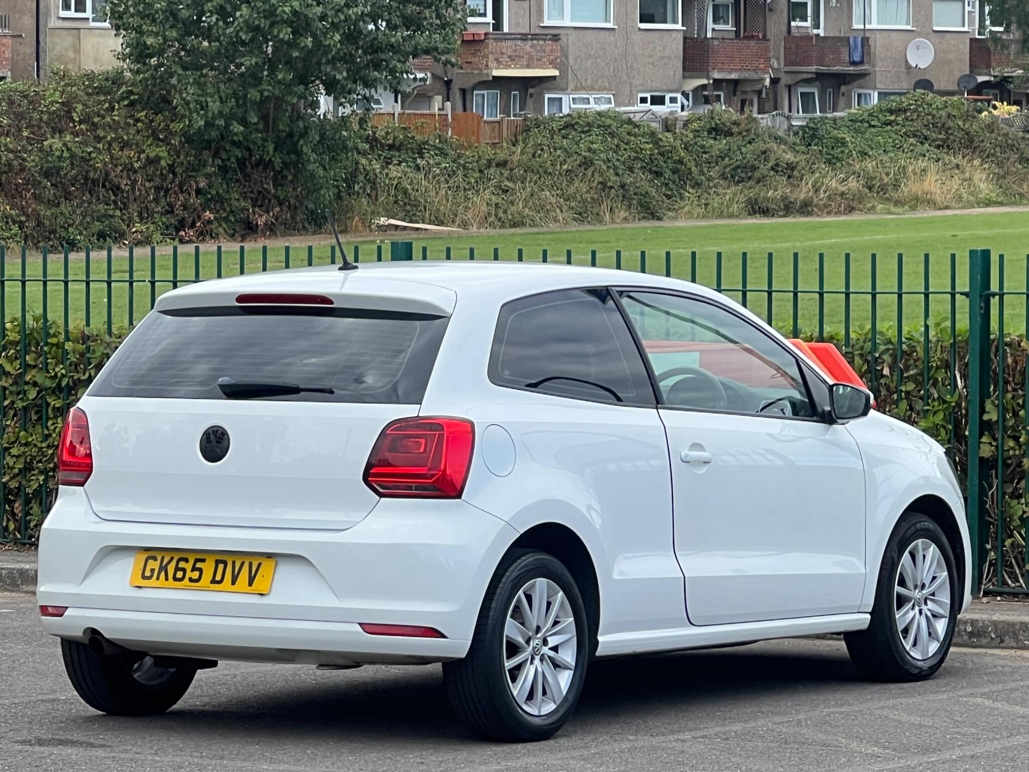 Volkswagen Polo view 9
