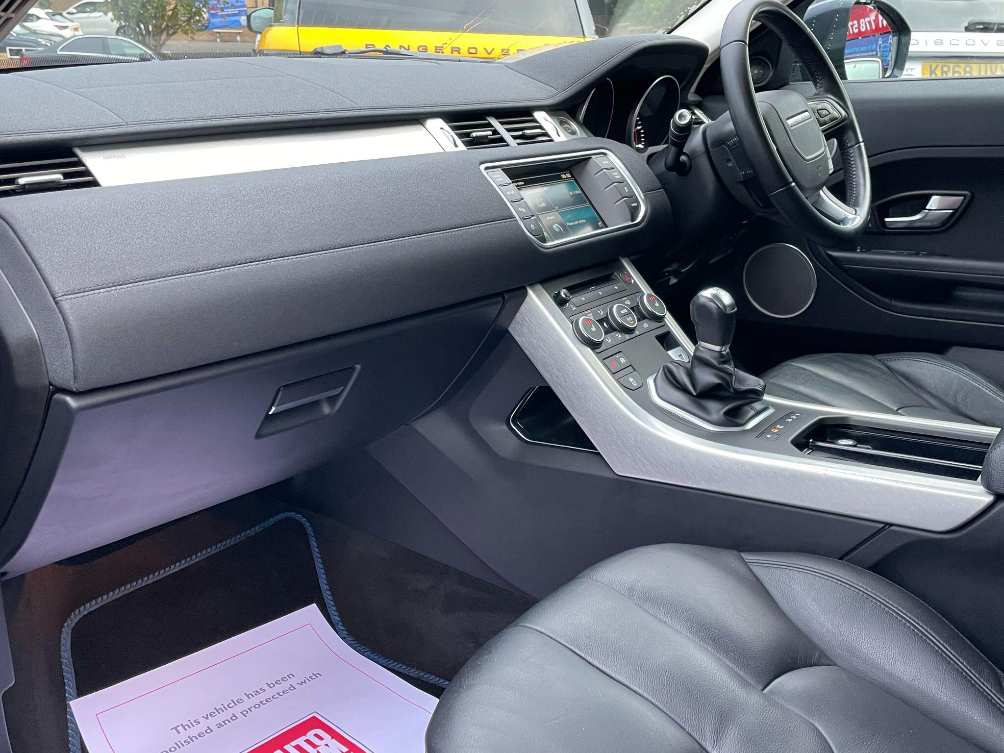 Land Rover Range Rover Evoque view 24