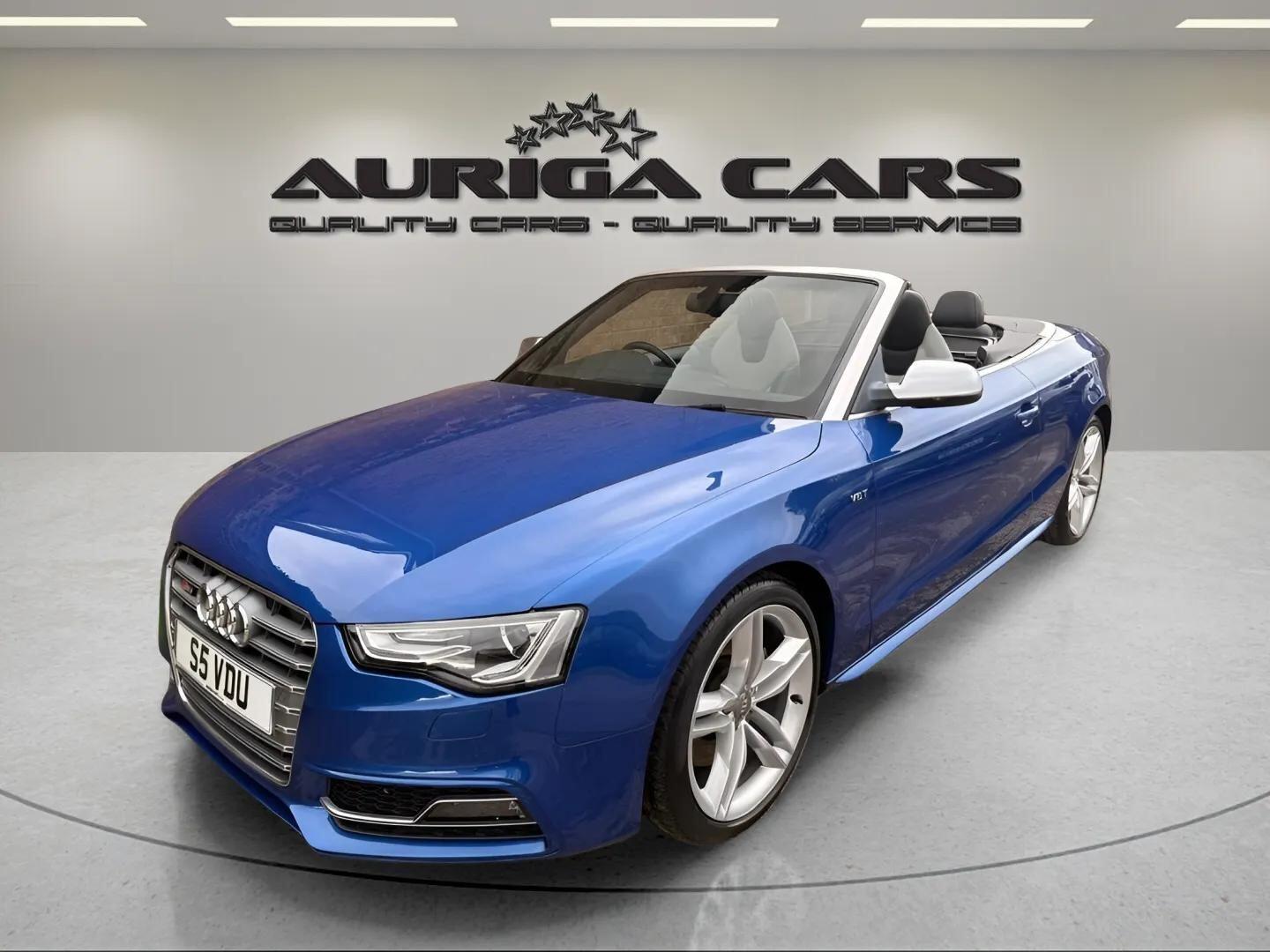 Audi S5 view 4