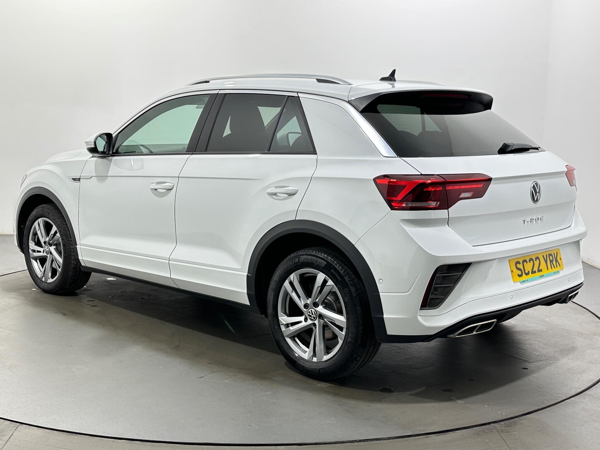 Volkswagen T-Roc view 6