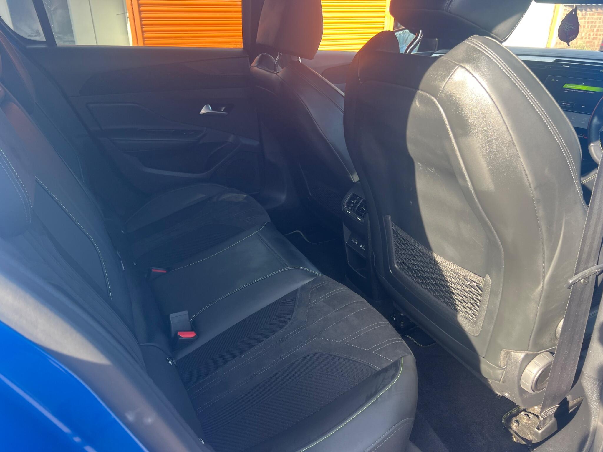 Peugeot 308 view 17