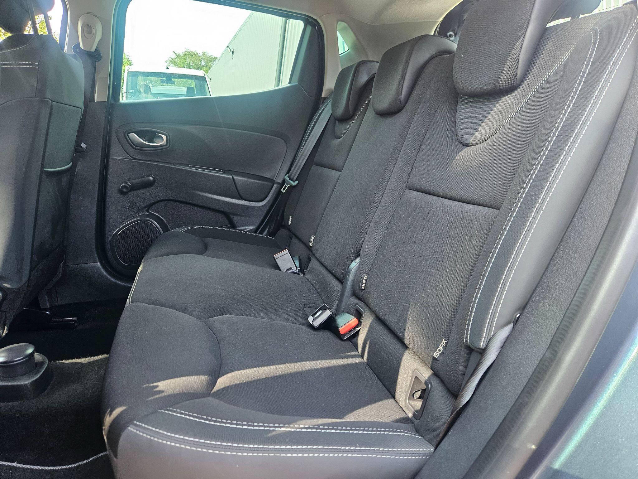 2018 Renault Clio image 34