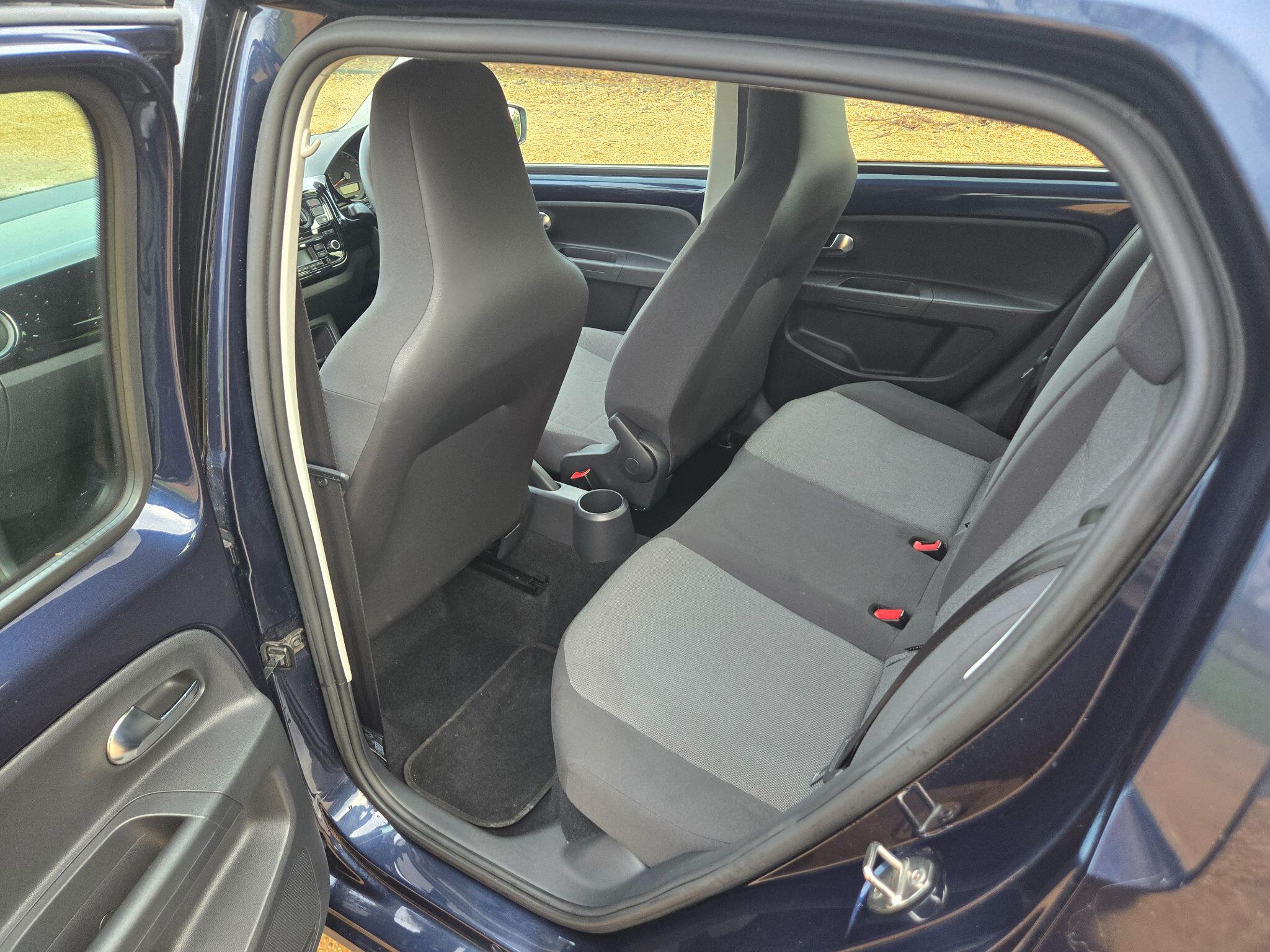 2013 Volkswagen up! 1.0 Move up! ASG Euro 5 5dr • 45,000 miles image 21