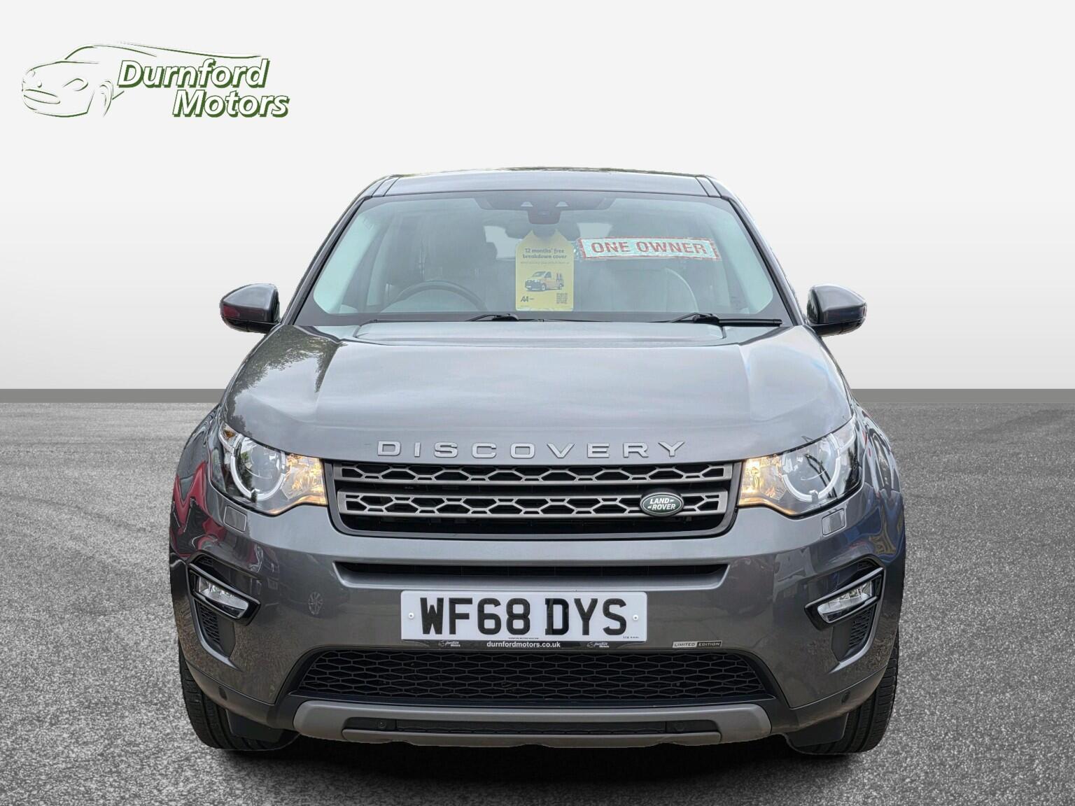 Land Rover Discovery Sport view 2