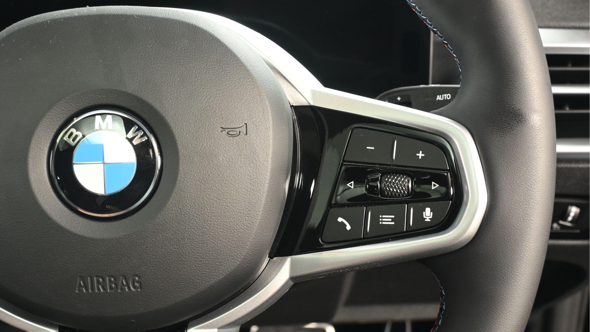 BMW I4 view 18