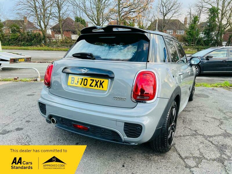 2020 MINI Hatch 1.5 Cooper Sport Steptronic Euro 6 (s/s) 5dr • 44,000 miles image 9