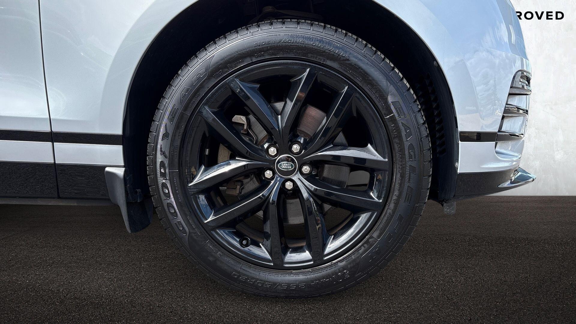 Land Rover Range Rover Velar view 8
