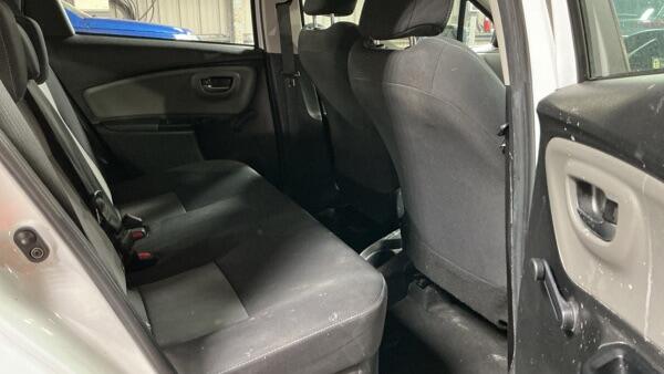Toyota Yaris view 5
