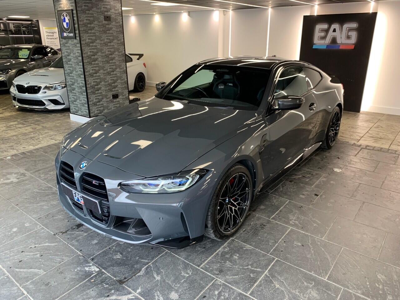 BMW M4 view 12