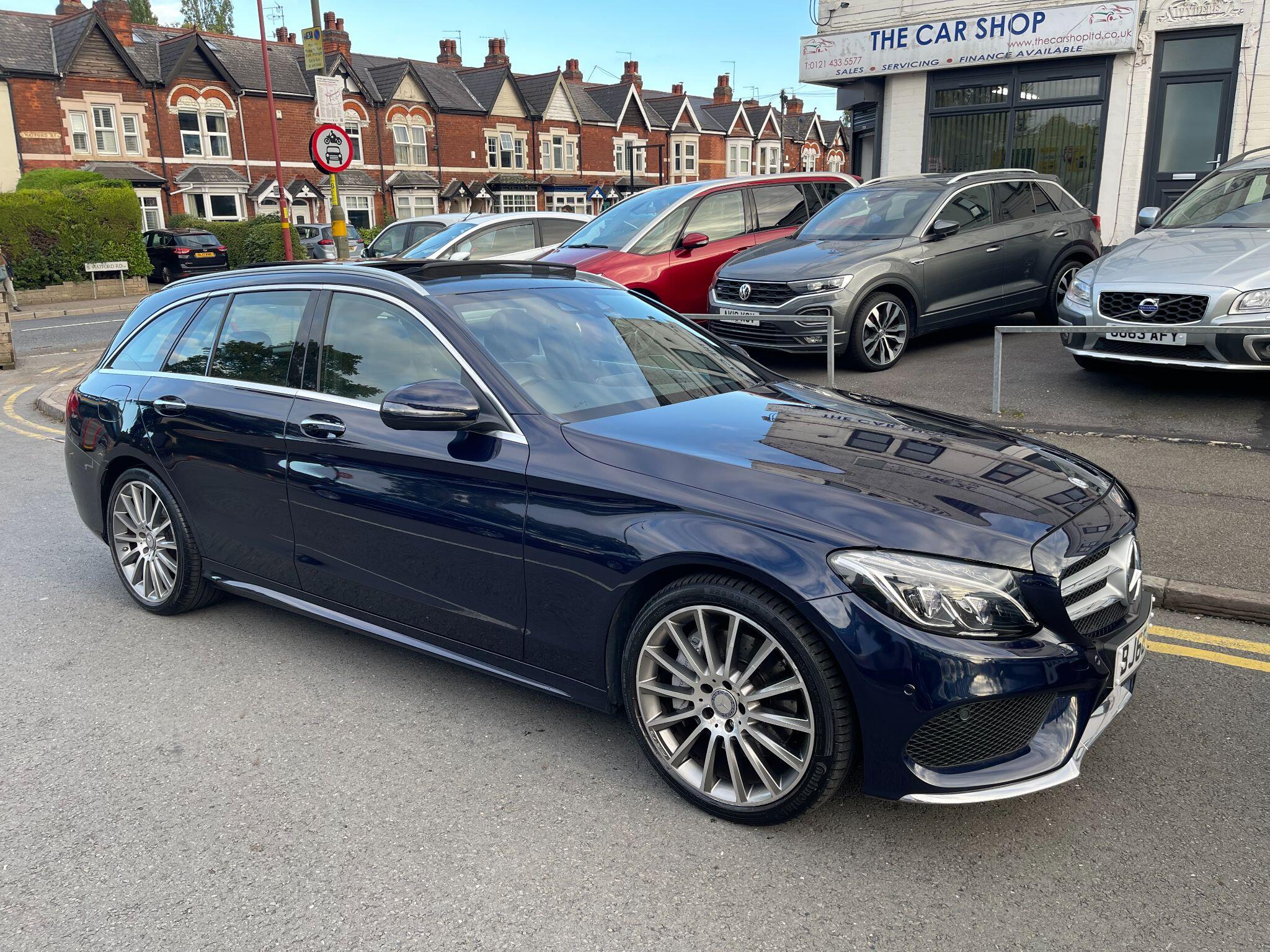 Mercedes-Benz C-Class view 9