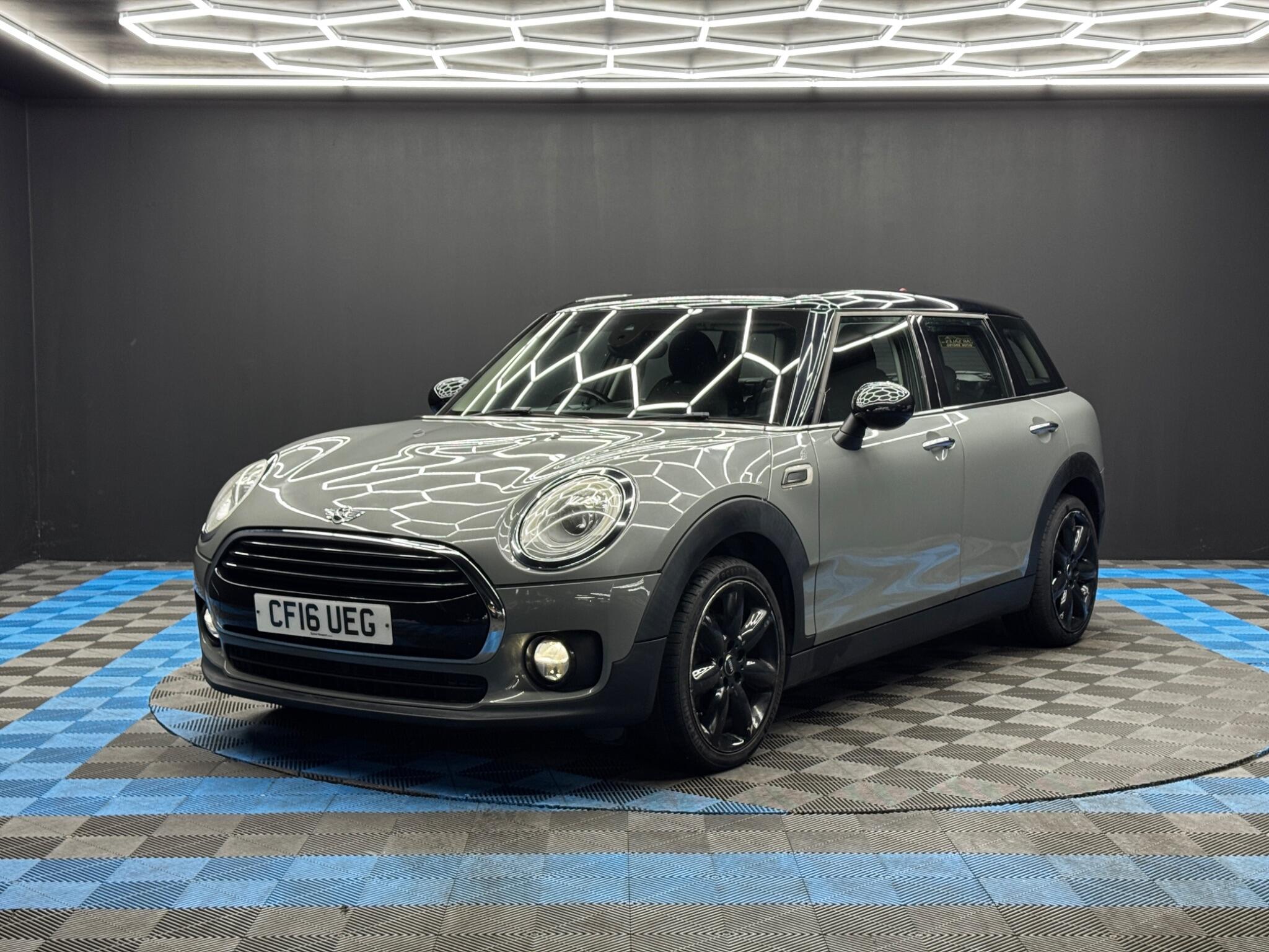 Mini Clubman view 3
