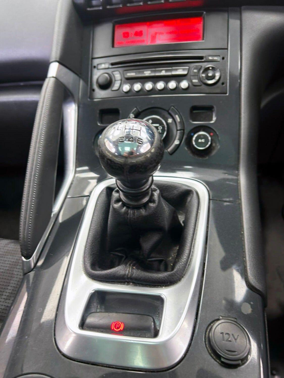 Peugeot 3008 view 18