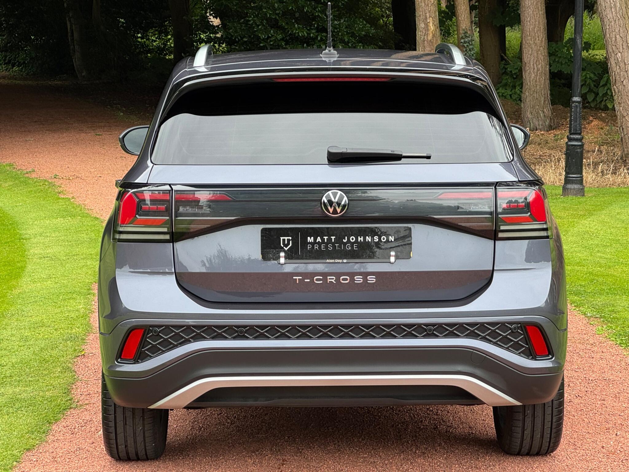 Volkswagen T-Cross view 8