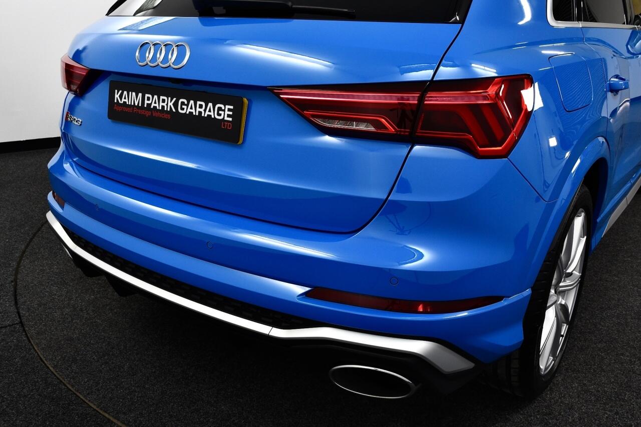 Audi RS Q3 view 16