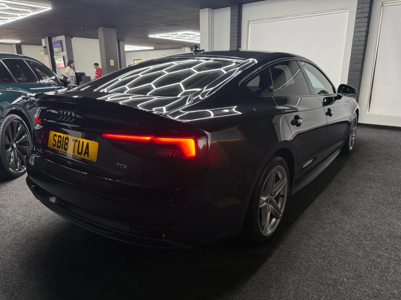 Audi A5 view 14