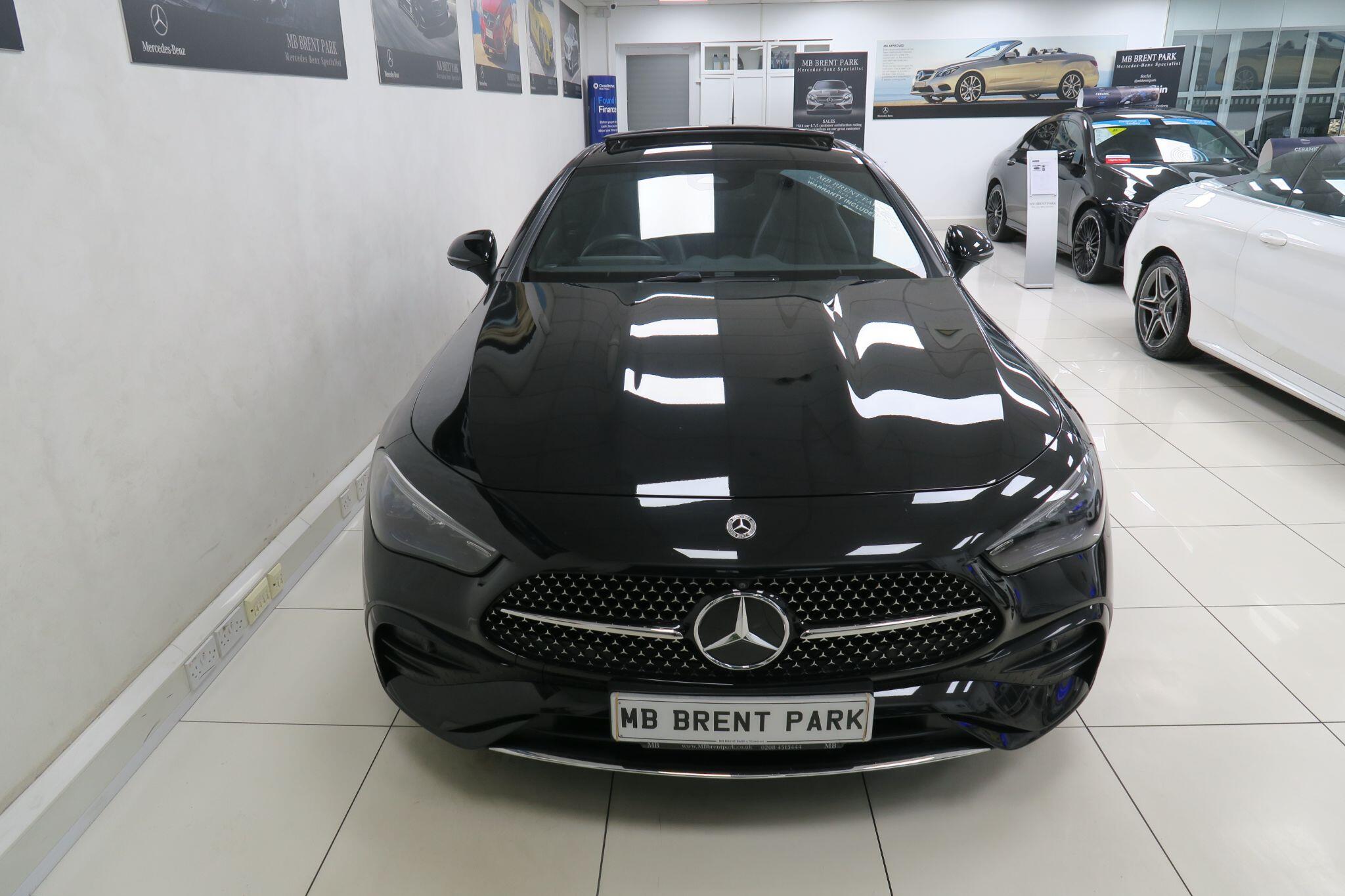 Mercedes-Benz Cle view 2