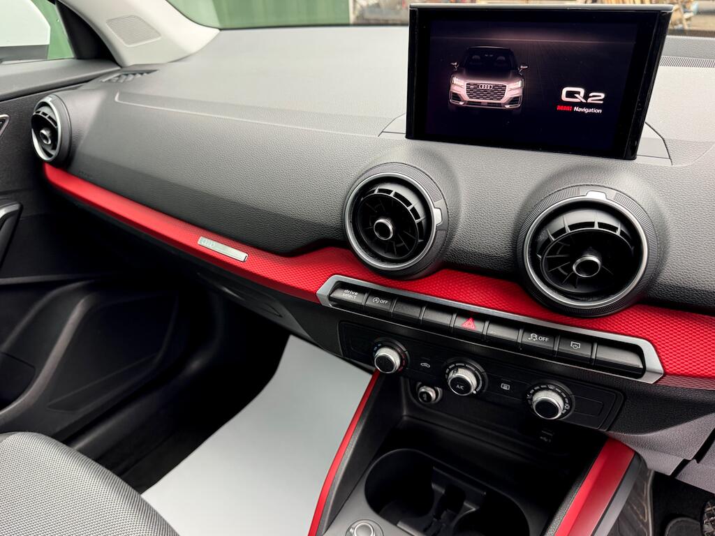 Audi Q2 view 15