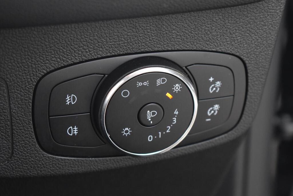 Ford Focus view 48