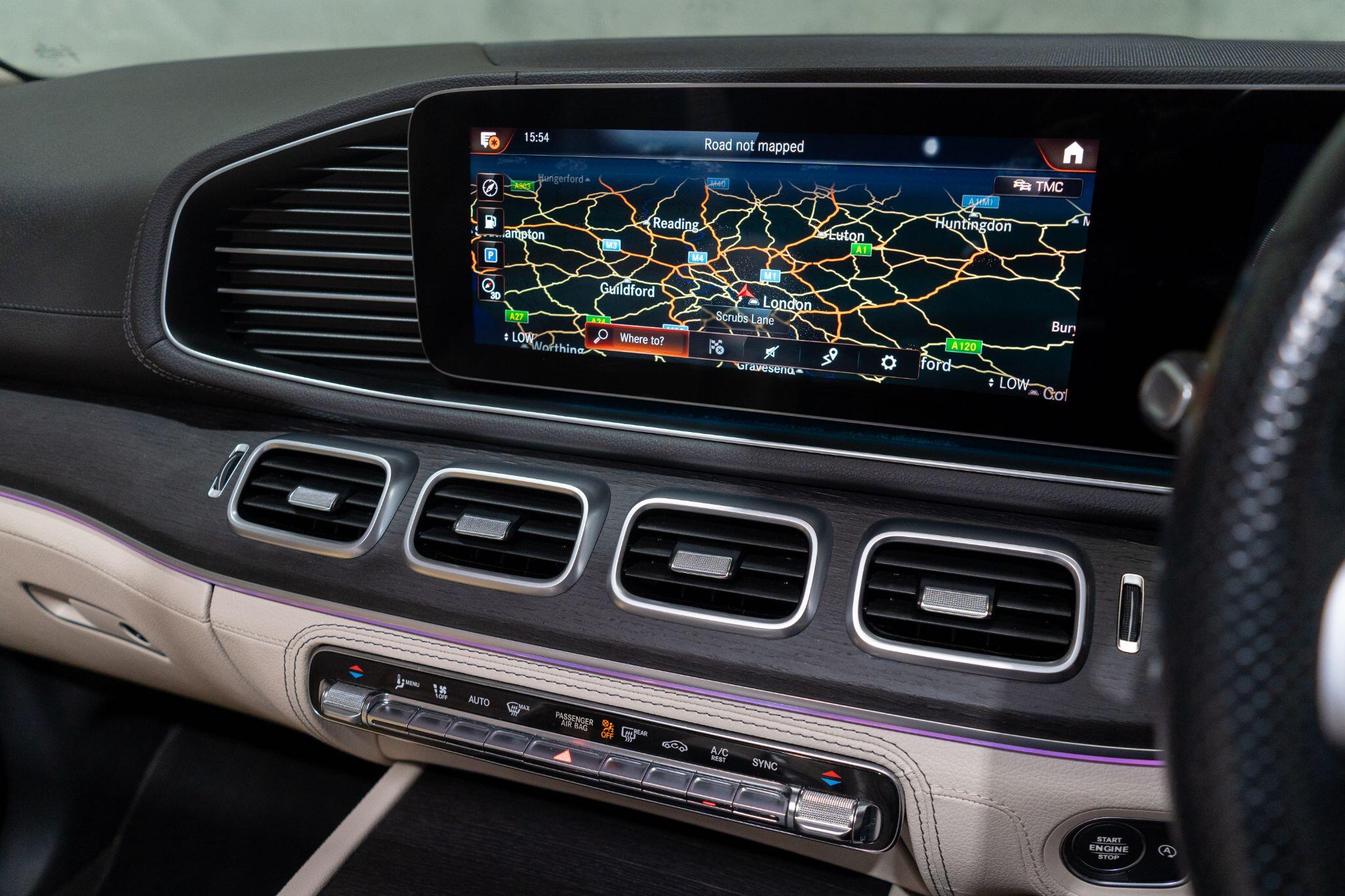 Mercedes-Benz GLS view 42