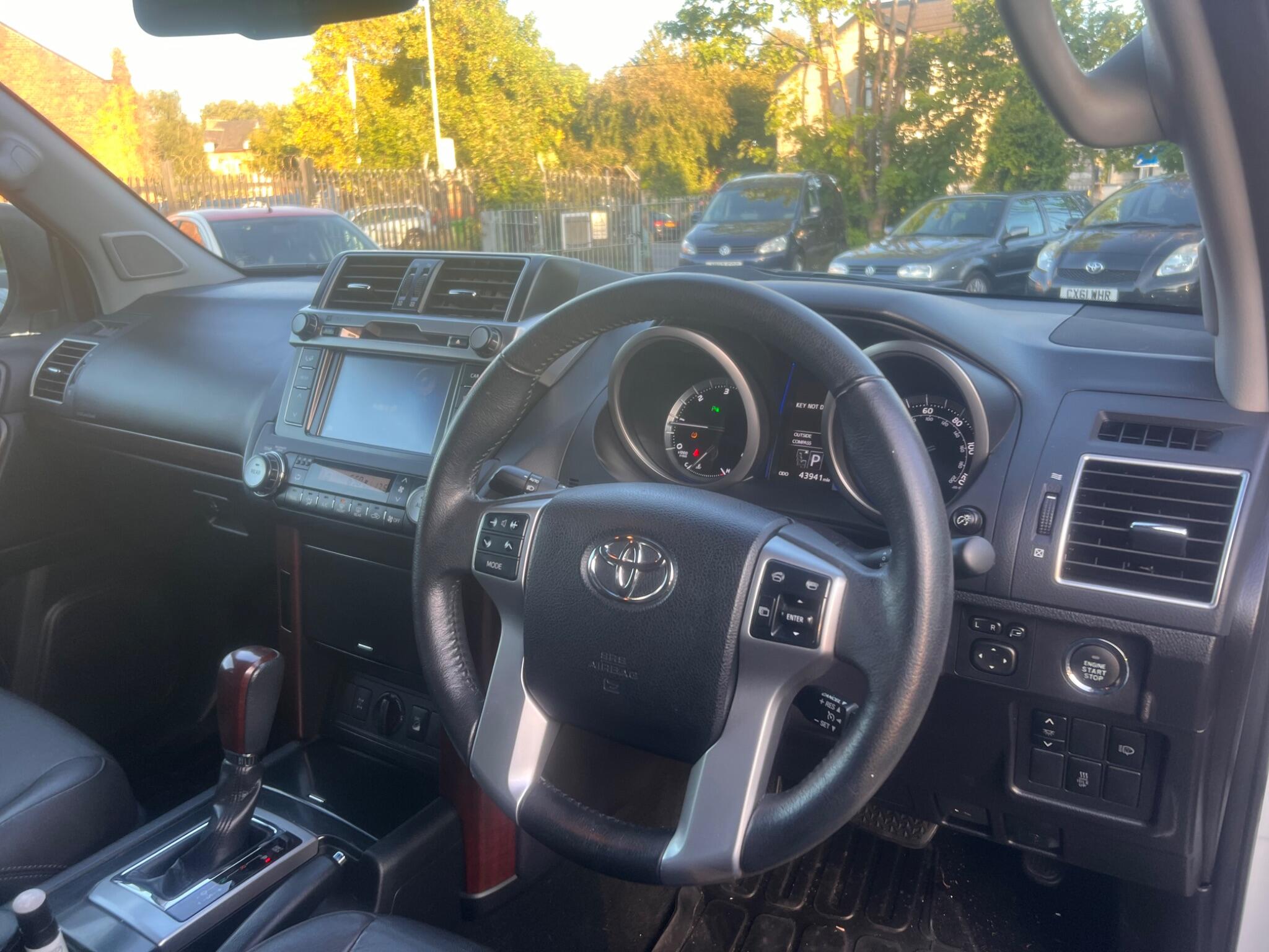 2014 Toyota Land Cruiser 3.0 D-4D Icon Auto 4WD Euro 5 5dr (7 Seats) • 43,921 miles image 14