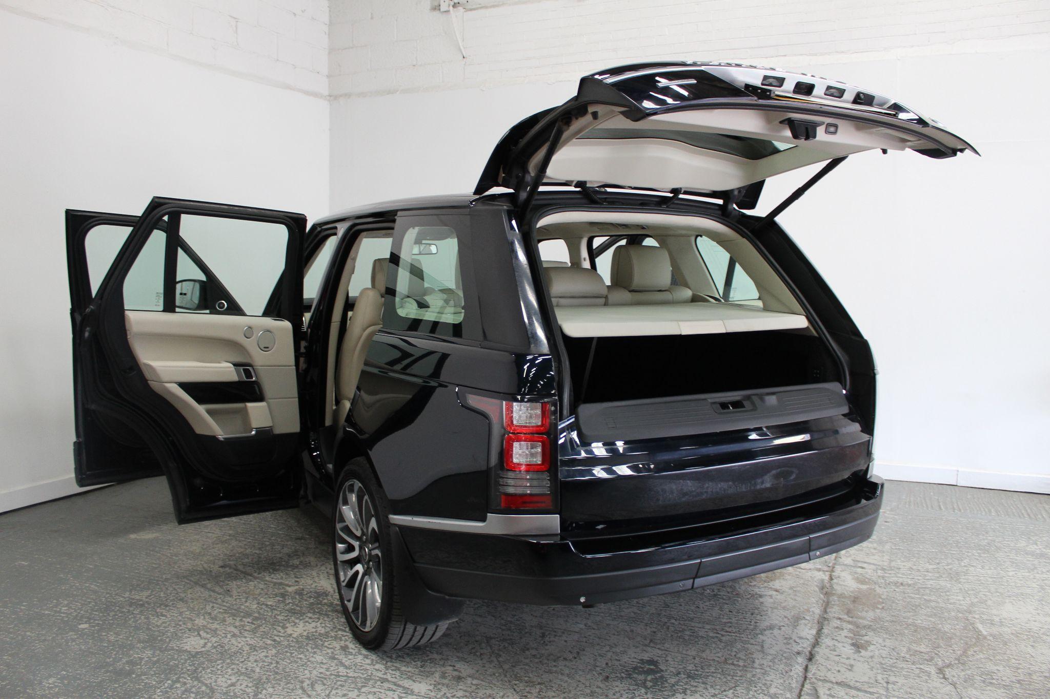 Land Rover Range Rover view 23