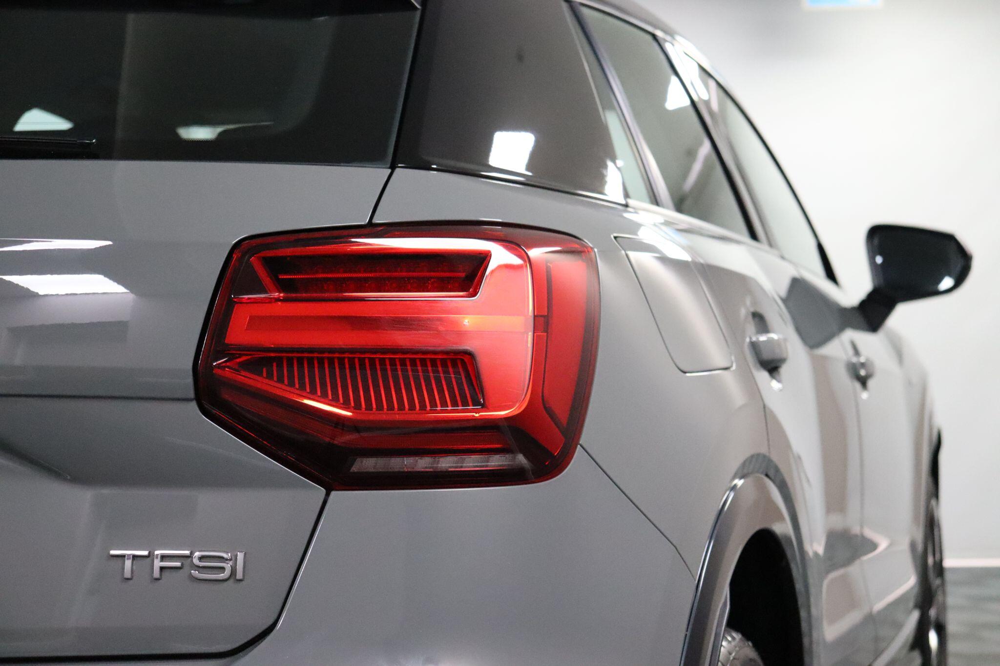 Audi Q2 view 23