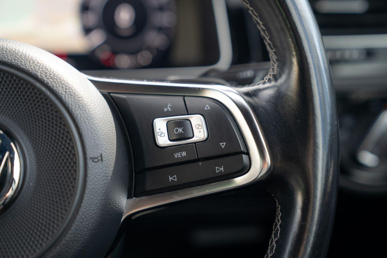 Volkswagen Golf view 59