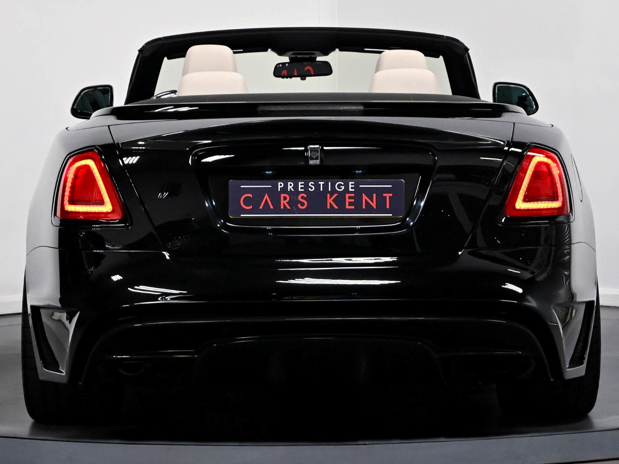 Rolls-Royce Dawn view 11