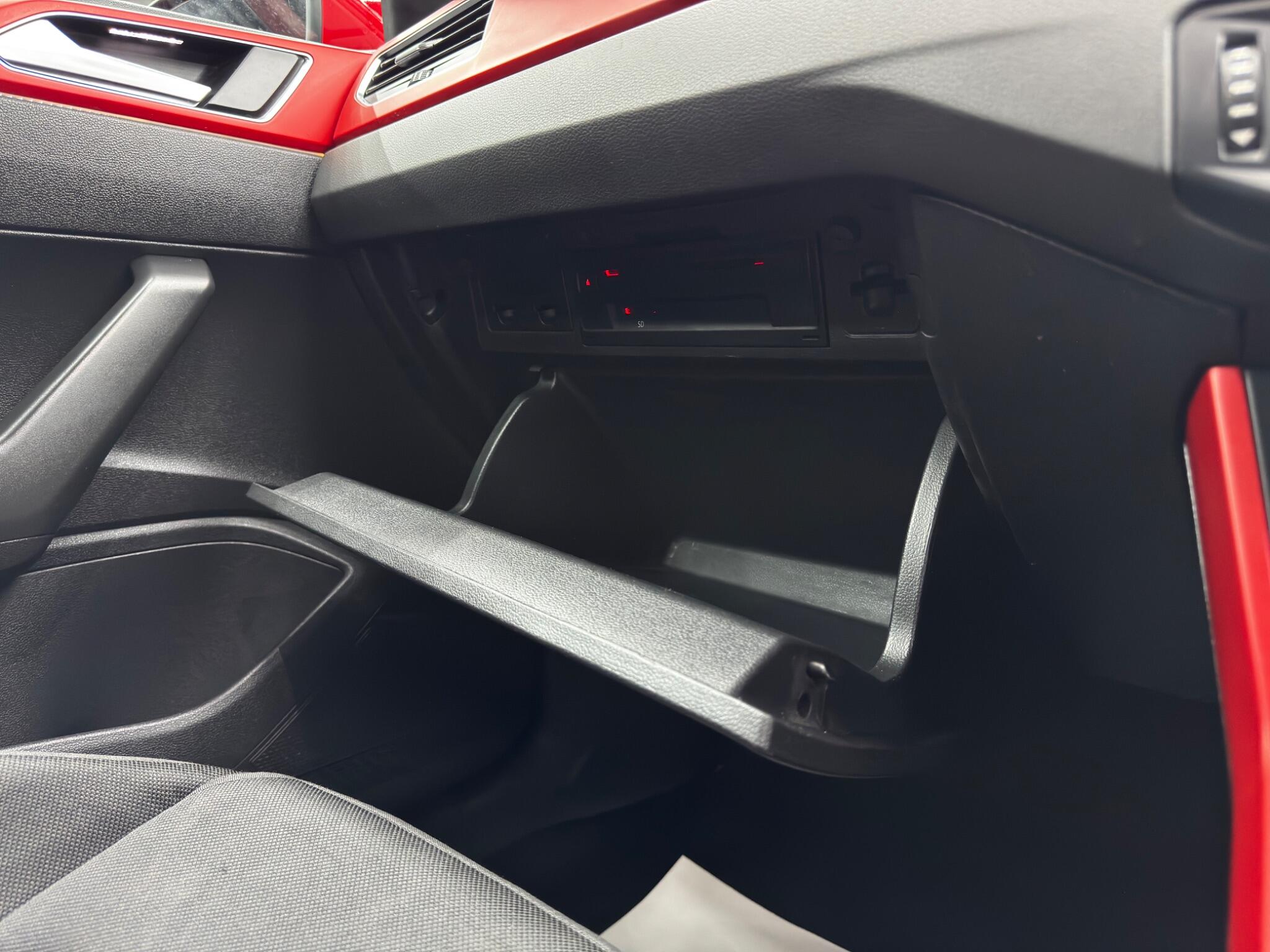 Volkswagen Polo view 35
