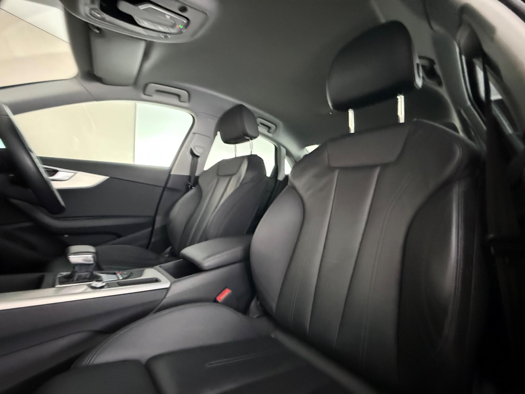 Audi A4 view 31