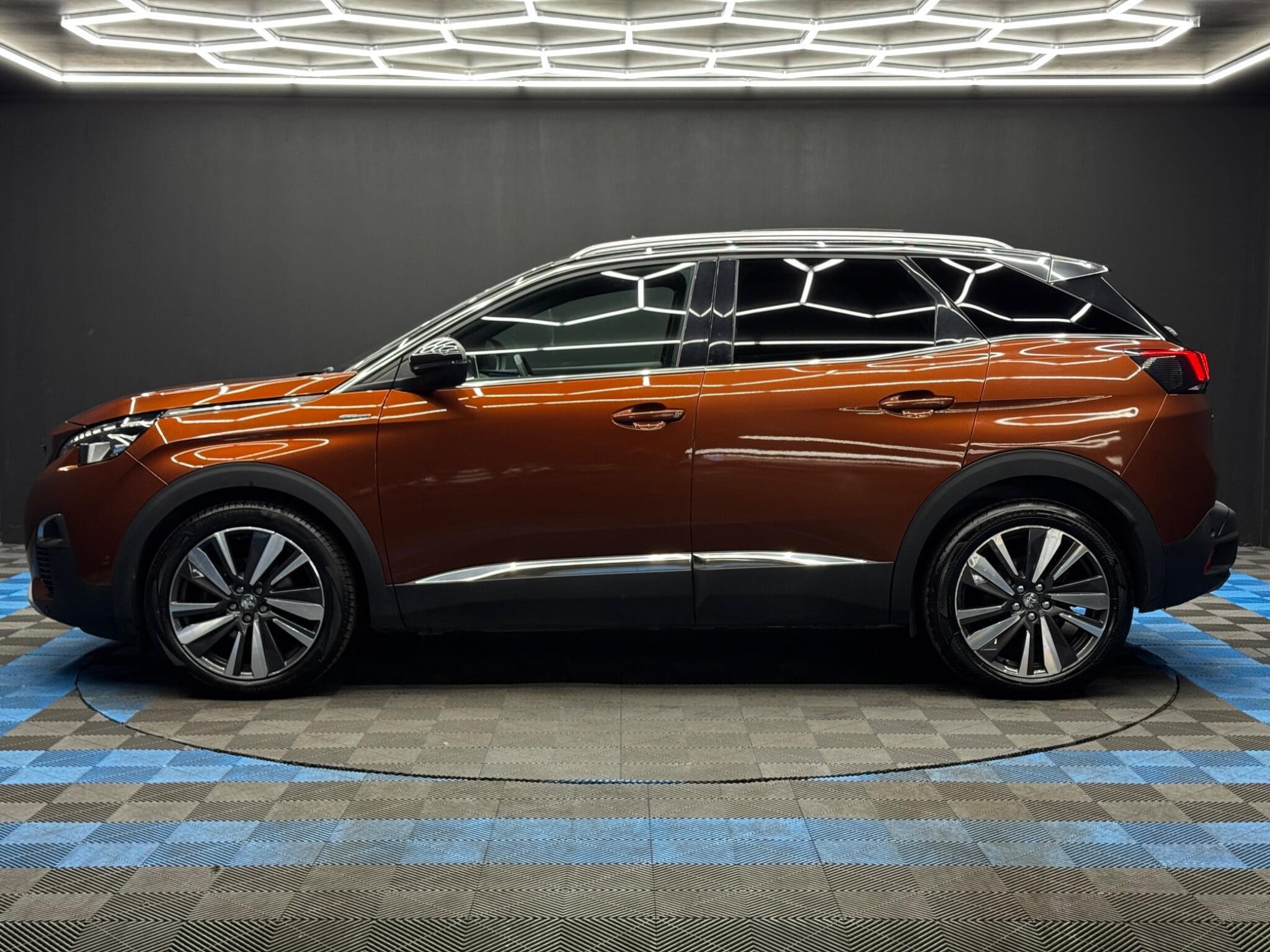 Peugeot 3008 view 8