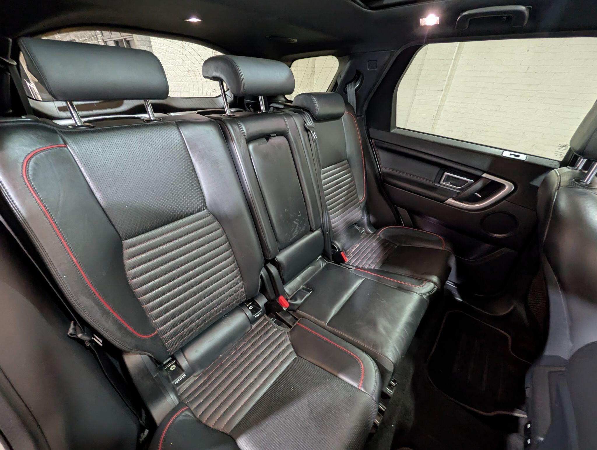 Land Rover Discovery Sport view 22