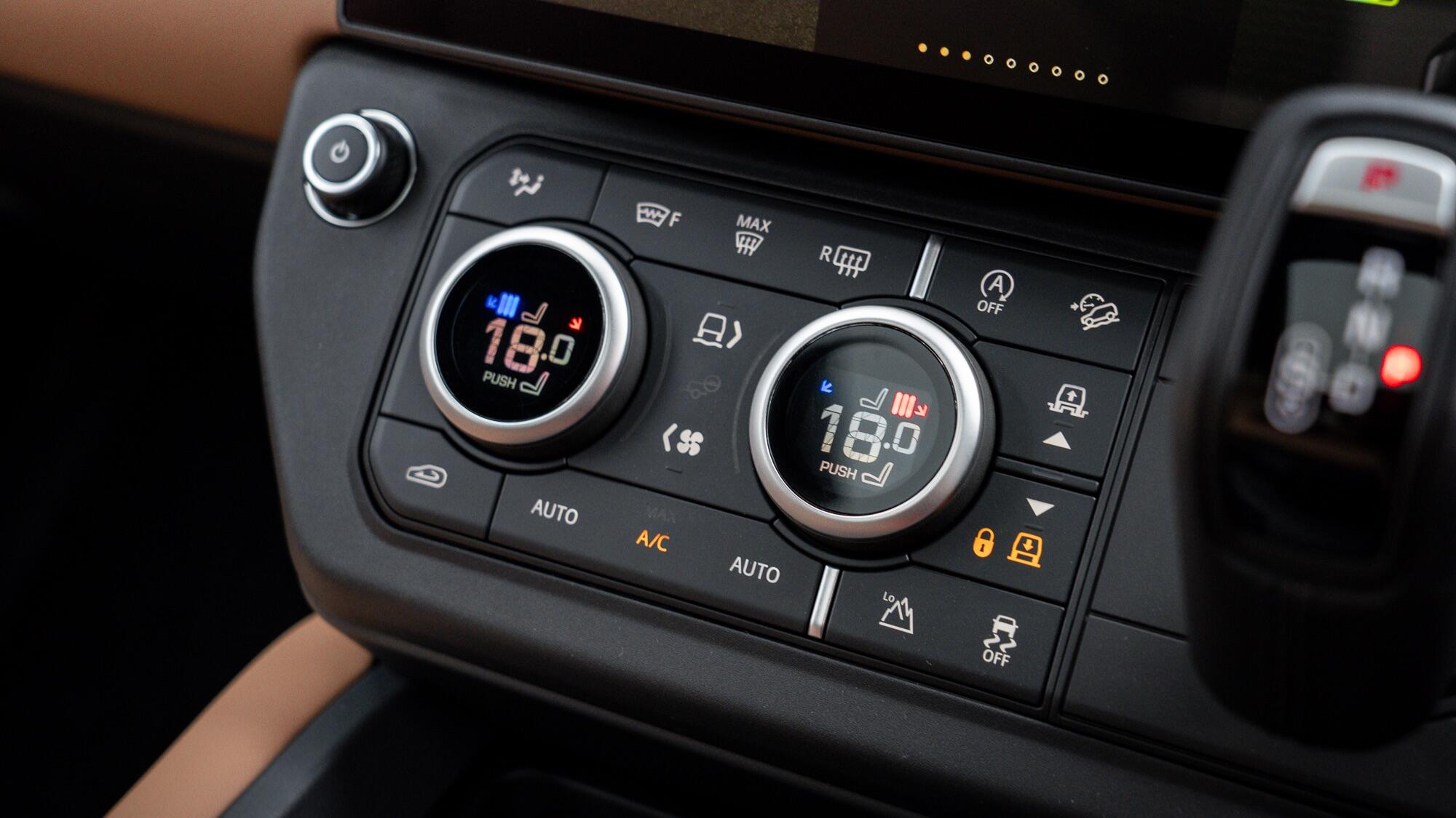 Land Rover Defender view 16