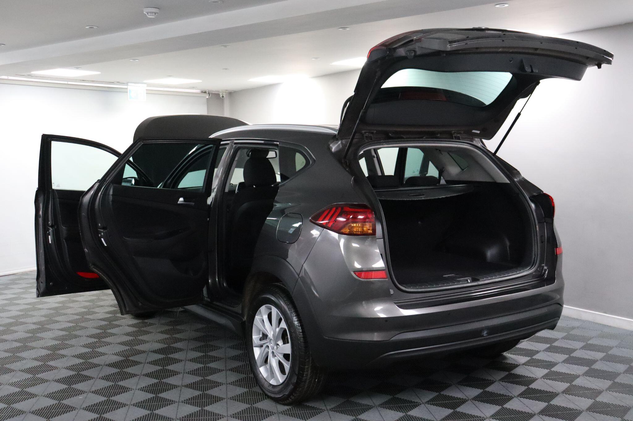 Hyundai Tucson view 19