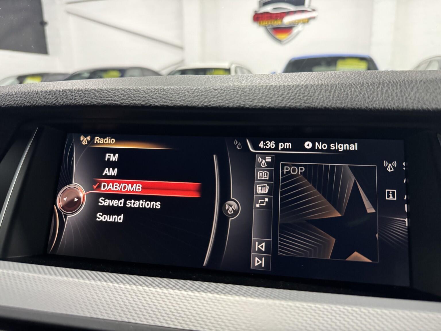 BMW 5 Series view 29