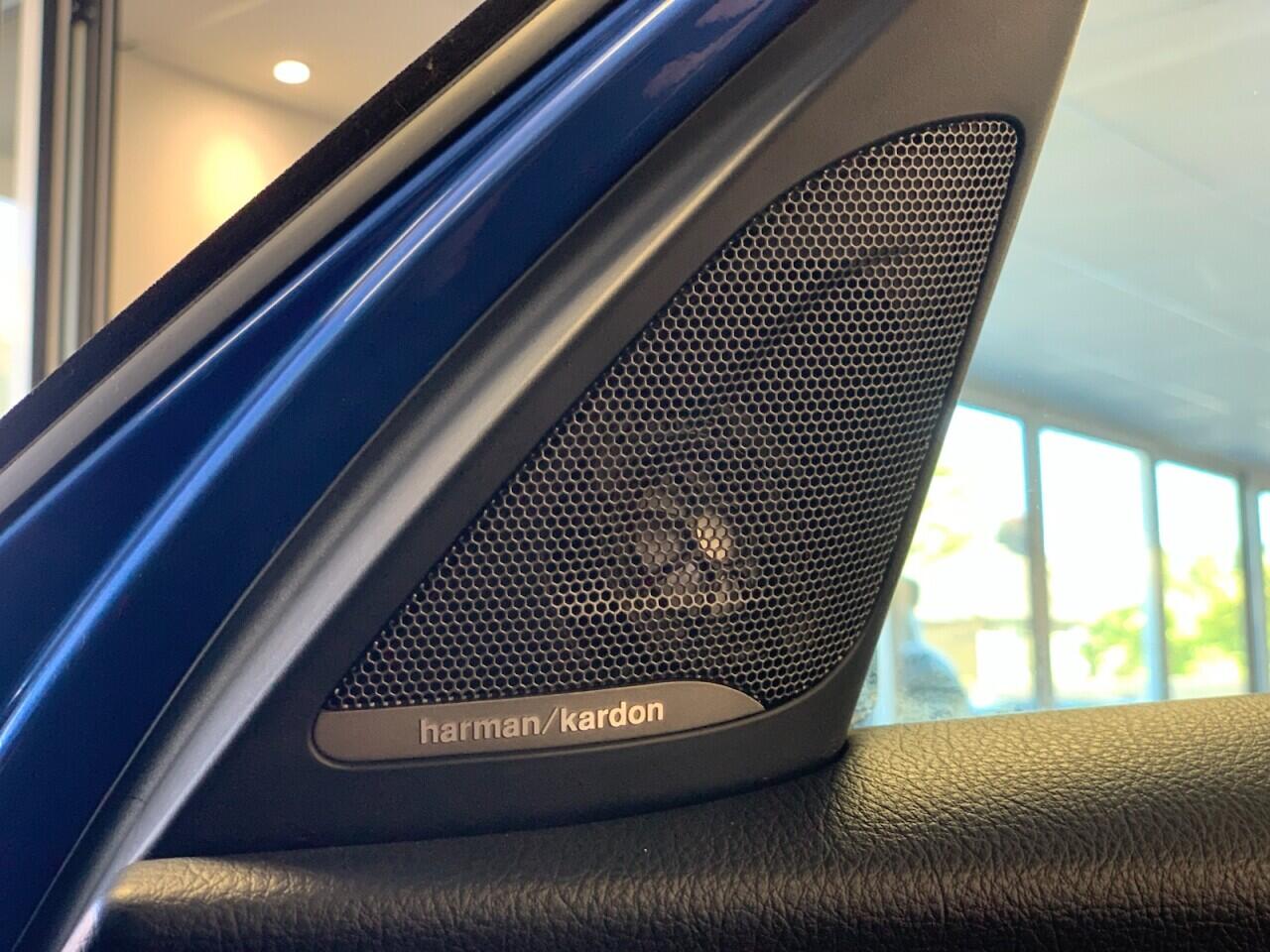BMW 1 Series view 36