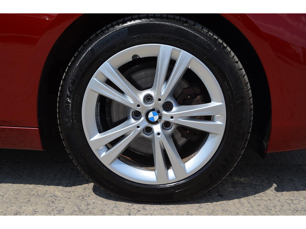 BMW 2 Series view 38