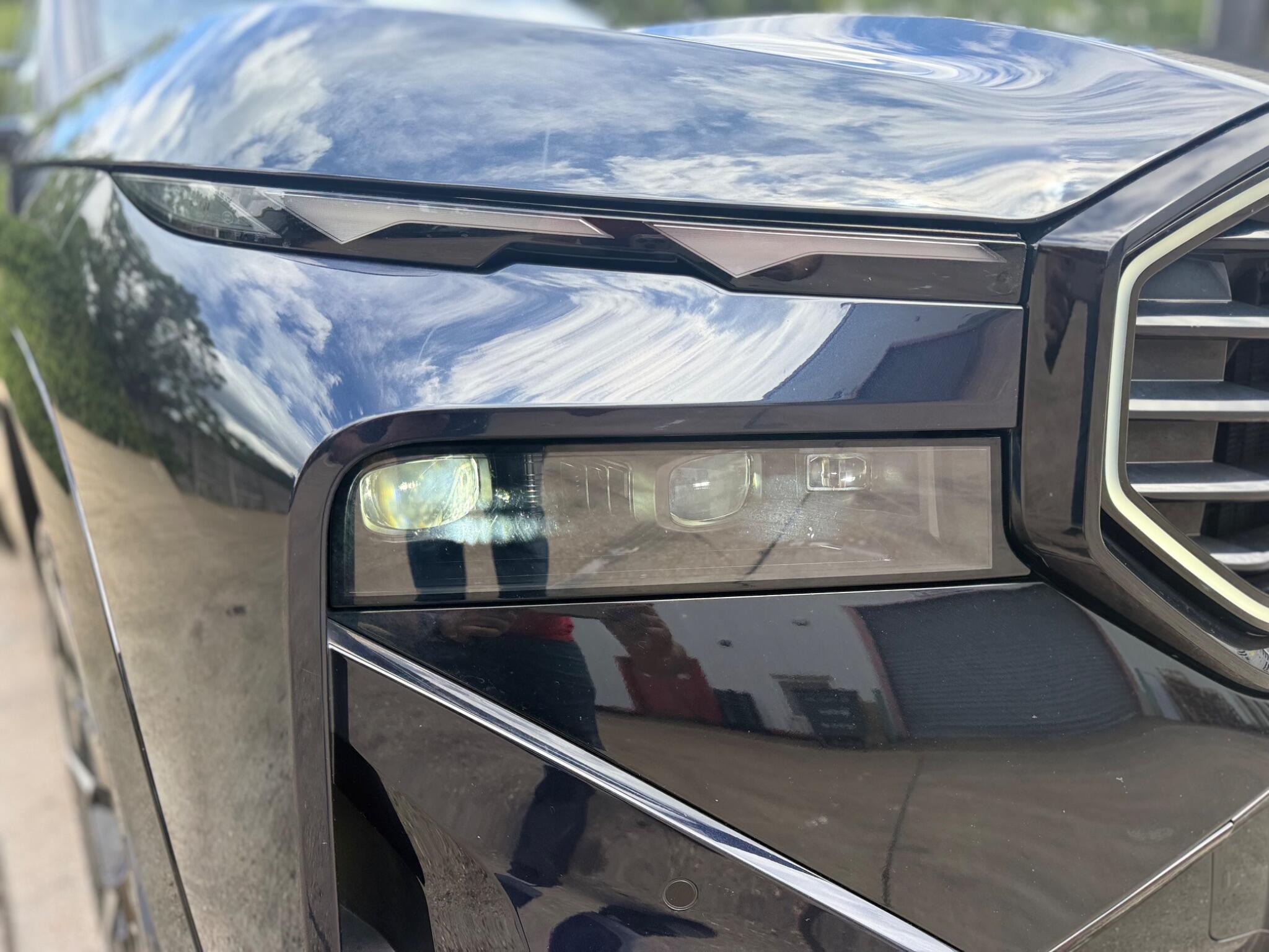 BMW XM view 60