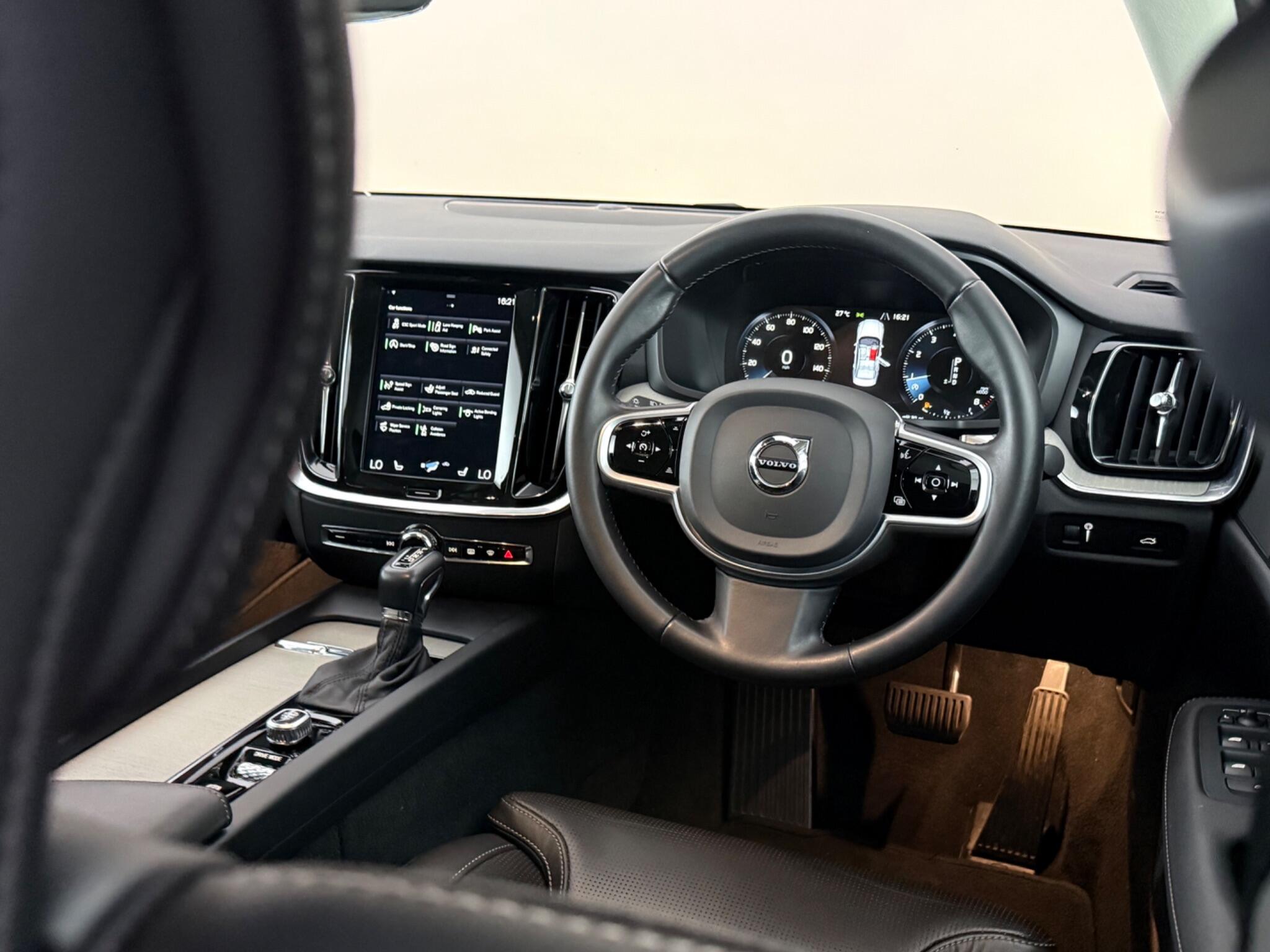 Volvo S60 view 13