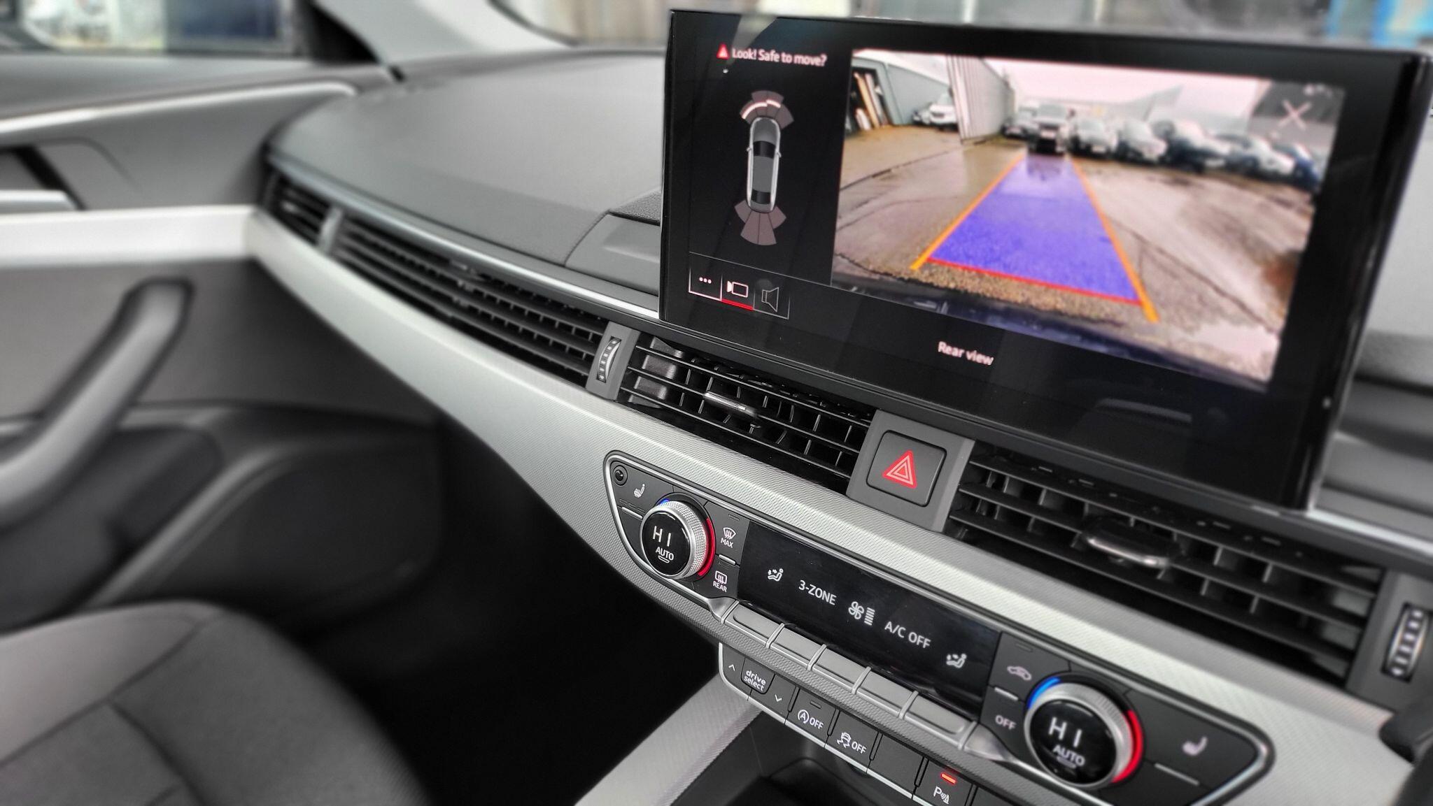Audi A4 view 25