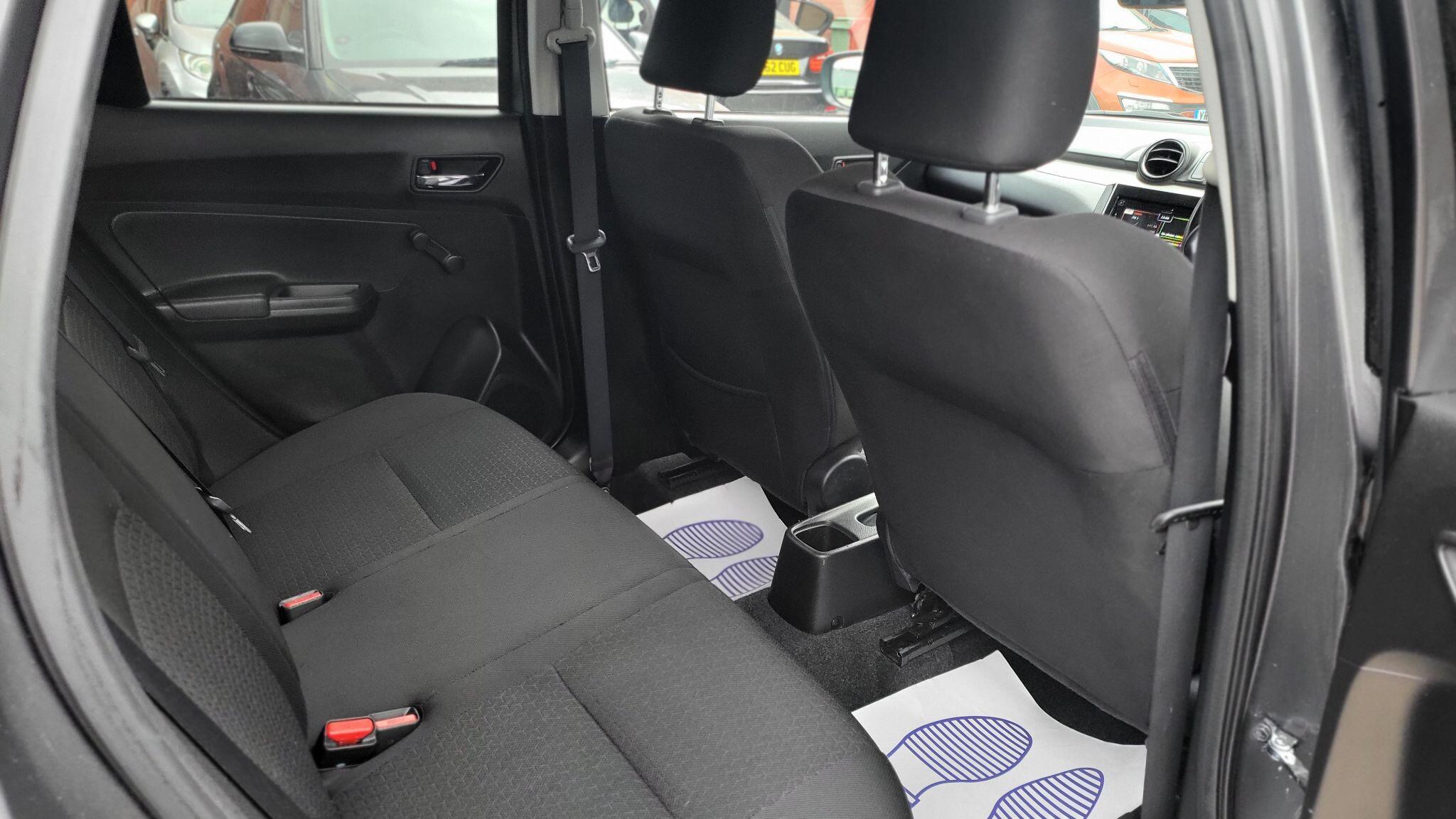 Suzuki Swift view 19