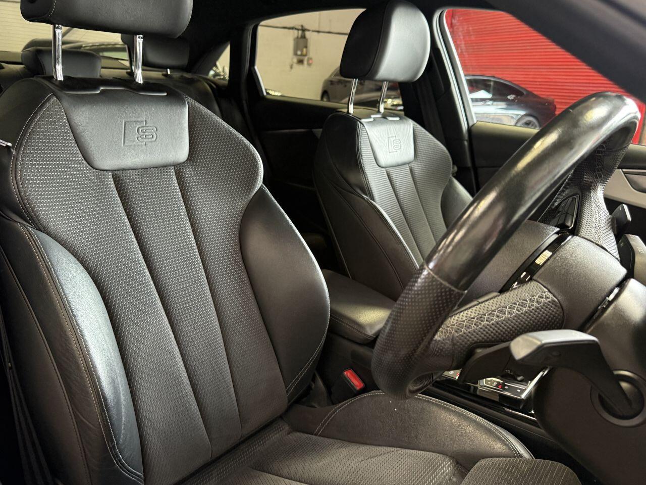 Audi A4 view 31