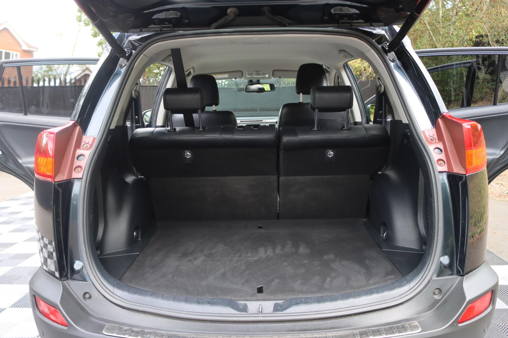 Toyota Rav4 view 22