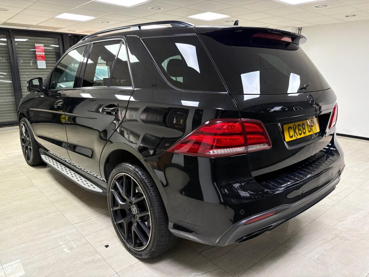 Mercedes-Benz Gle view 5