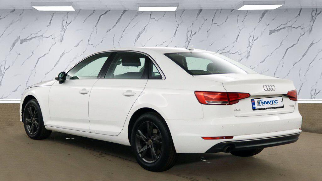 Audi A4 view 5