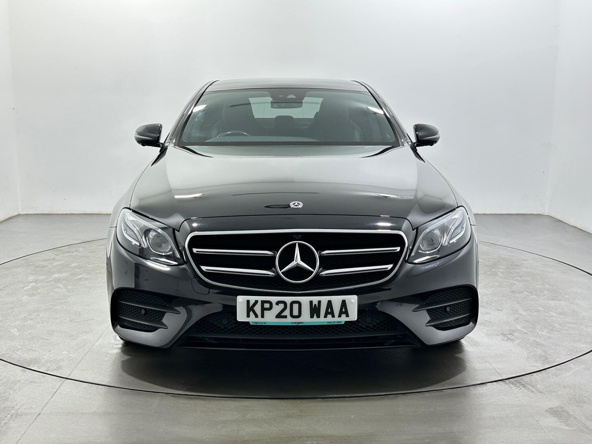 Mercedes-Benz E-Class view 3