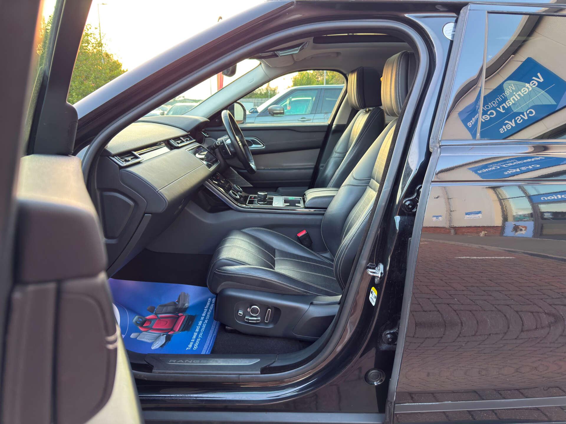 Land Rover Range Rover Velar view 47