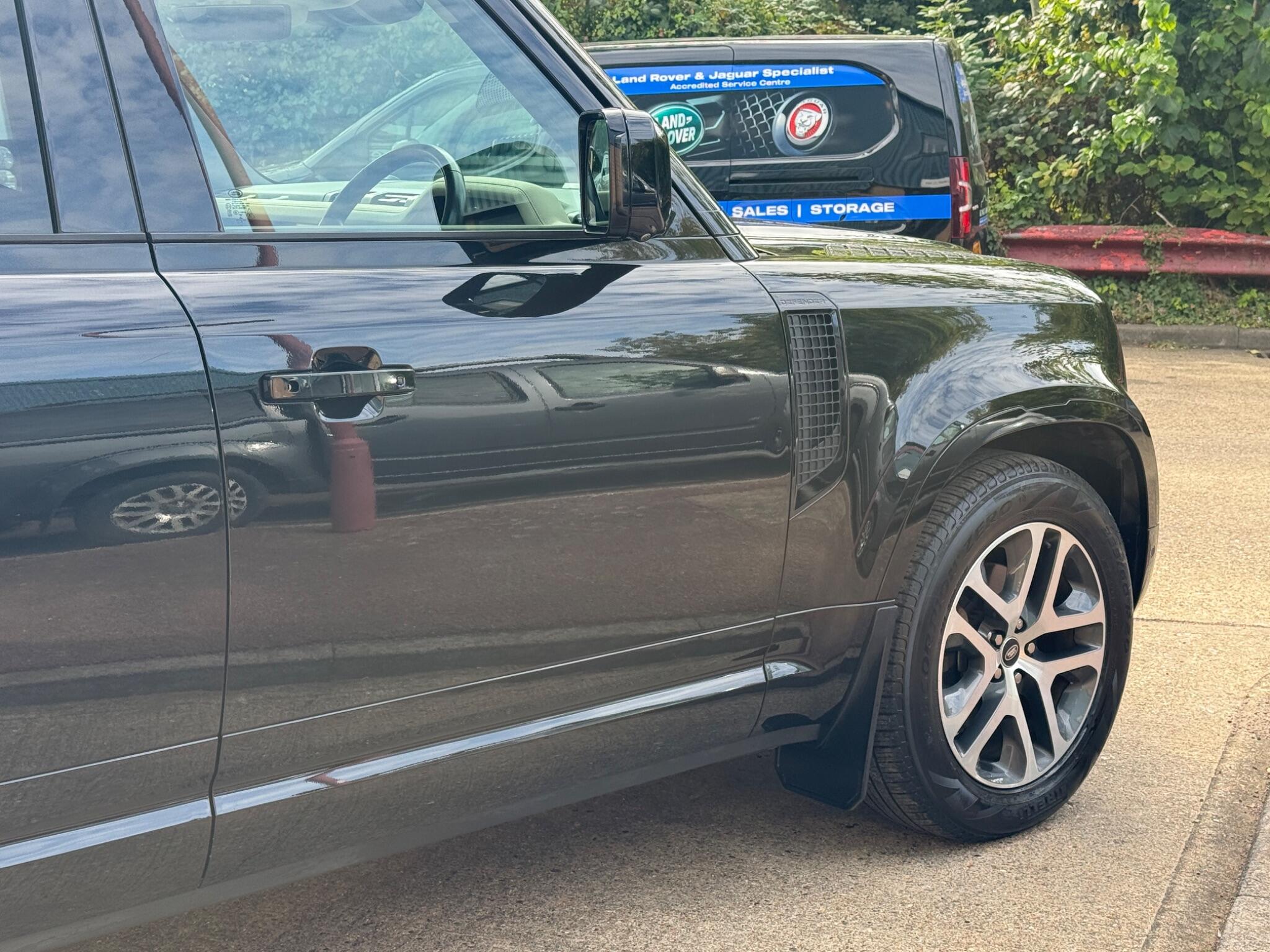 Land Rover Defender view 8