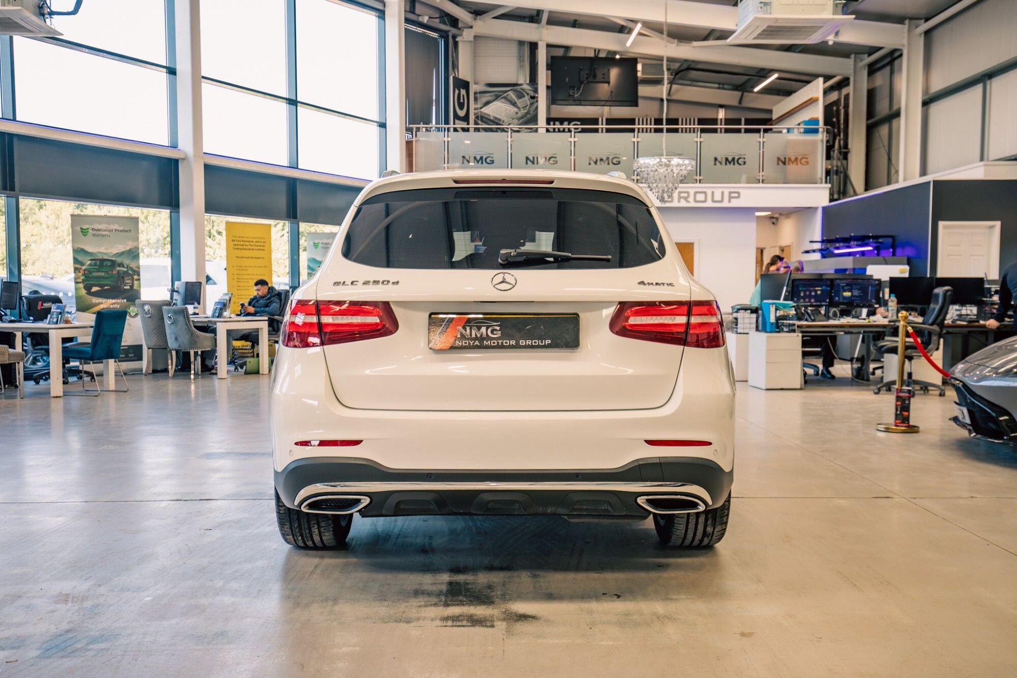 Mercedes-Benz GLC view 40