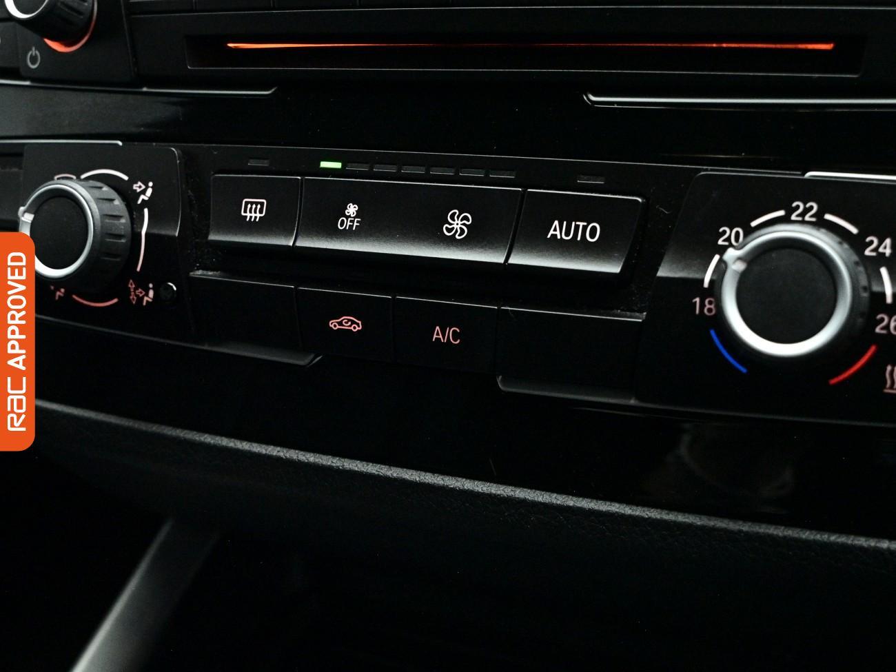 BMW 1 Series view 26